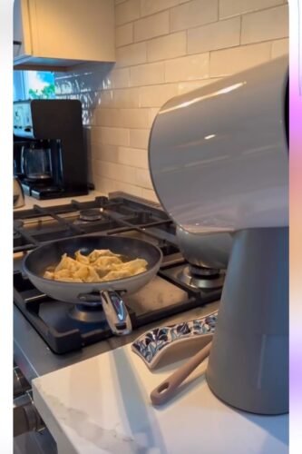 TUCO Portable Range Hood. Desktop Kitchen Exhaust Fan with 3 Speeds. Triple Filter Polymer. Aluminum & Carbon. Low Noise. Oil Collection Cup. Smoke Air Purifier for Indoor BBQ. Hot Pot and RV Kitchens photo review