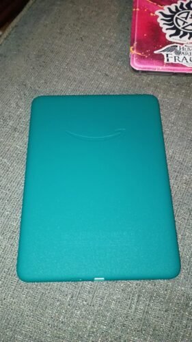 Amazon Kindle Paperwhite 16GB (newest model) ?C Our fastest Kindle ever. with new 7 glare-free display. and weeks of battery life ?C Without lockscreen ads ?C Black photo review