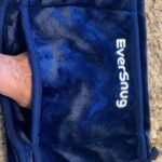 EverSnug Travel Blanket and Pillow - Ultra-Soft. Compact & Lightweight. 65x40 Inches. with Carry Case. Luggage Sleeve & Backpack Clip for Airplane Comfort (Black) photo review